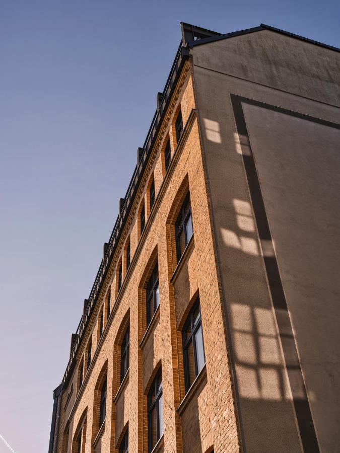 Sly Berlin Ξενοδοχείο Εξωτερικό φωτογραφία The building's exterior