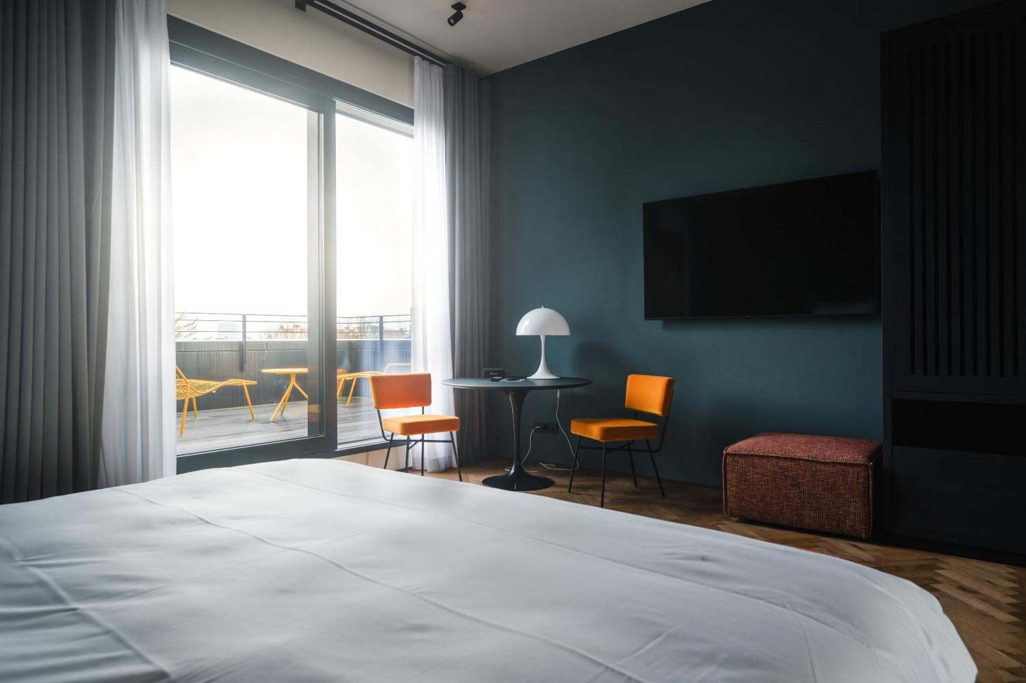Sly Berlin Ξενοδοχείο Εξωτερικό φωτογραφία A room at the hotel