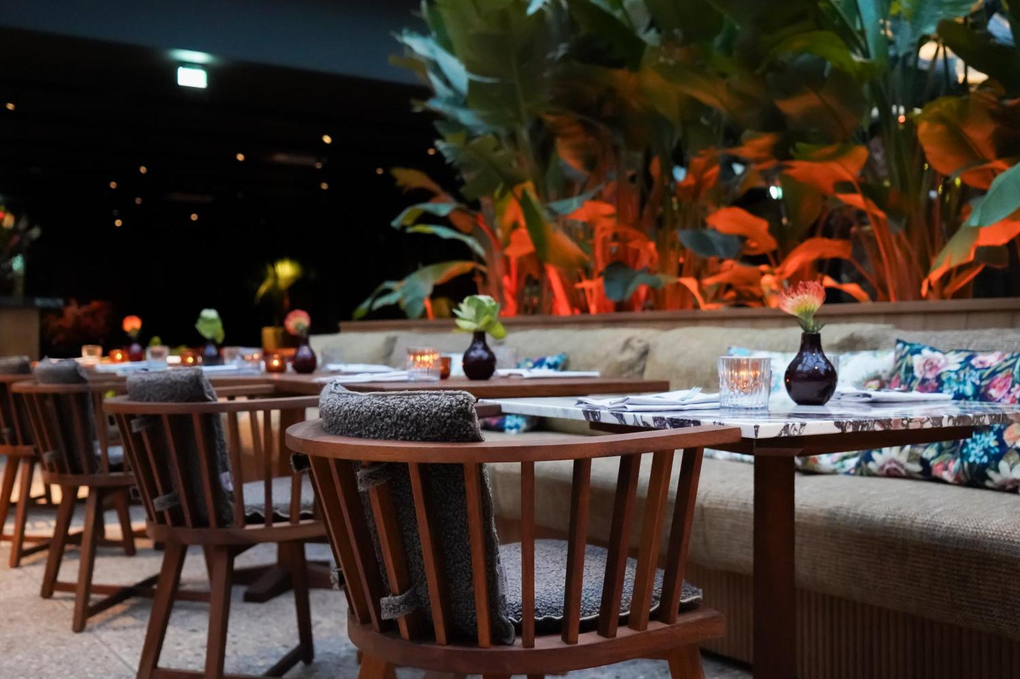 Sly Berlin Ξενοδοχείο Εξωτερικό φωτογραφία The interior of the restaurant