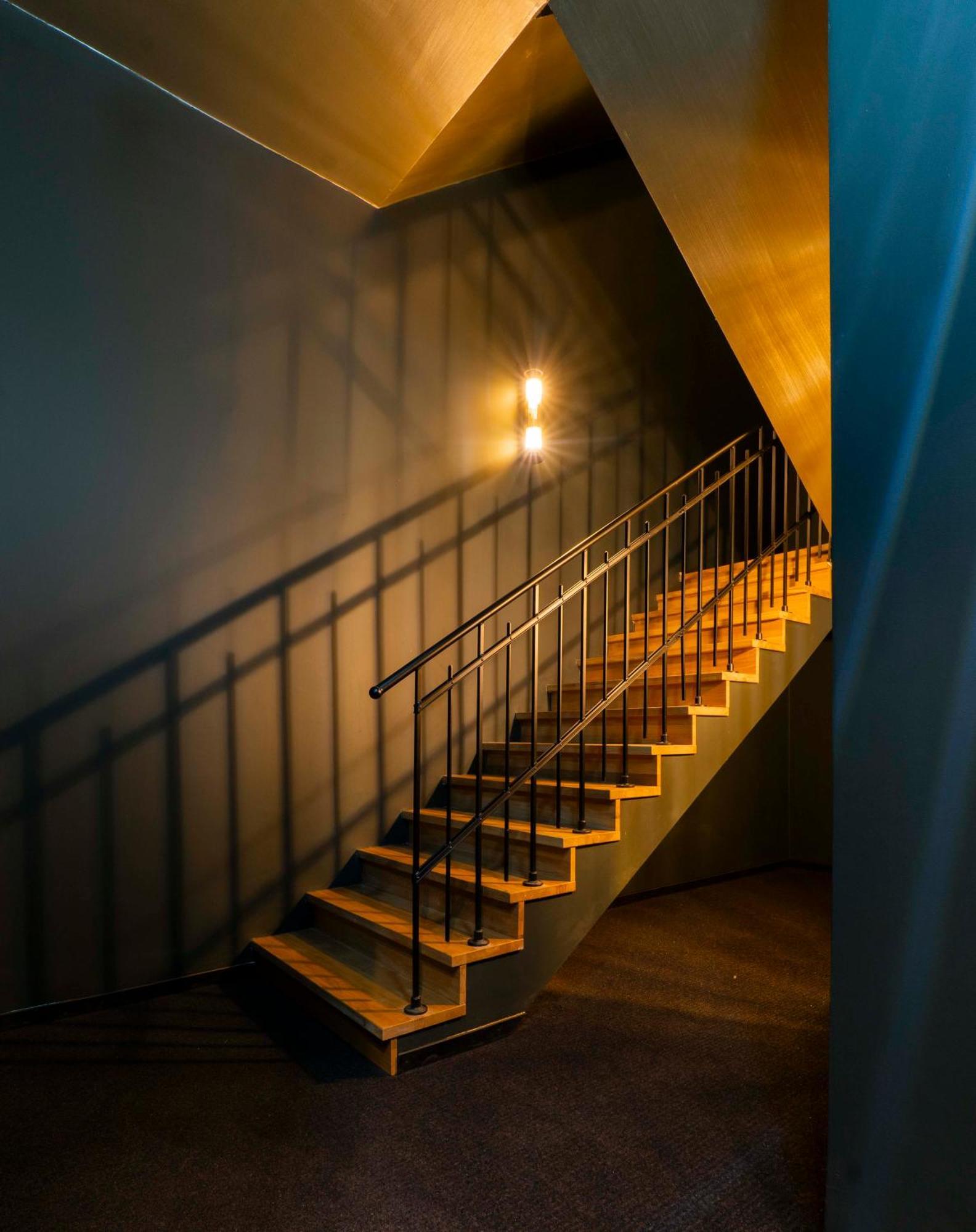 Sly Berlin Ξενοδοχείο Εξωτερικό φωτογραφία Stairs in the building